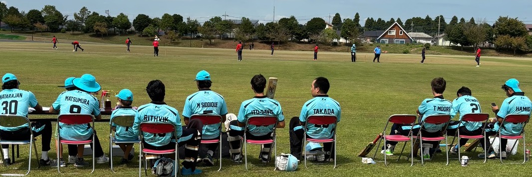Waiting to bat at Sammu